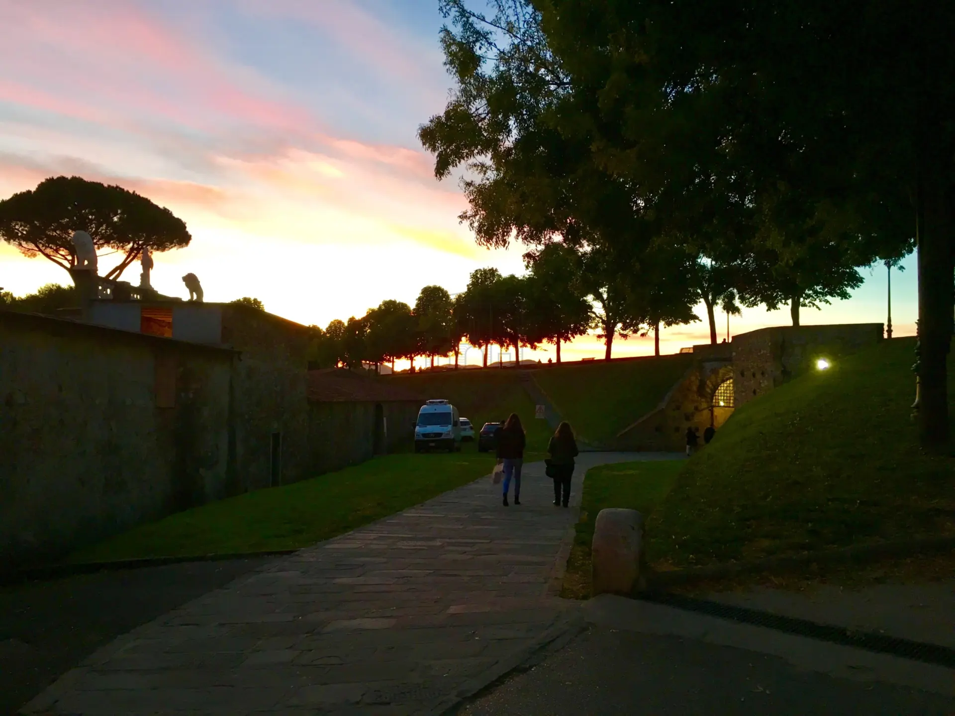 Immagine per Locale commerciale in affitto a Lucca via Beccheria 35
