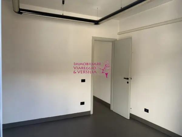 Ufficio via Garibaldi 180, Viareggio