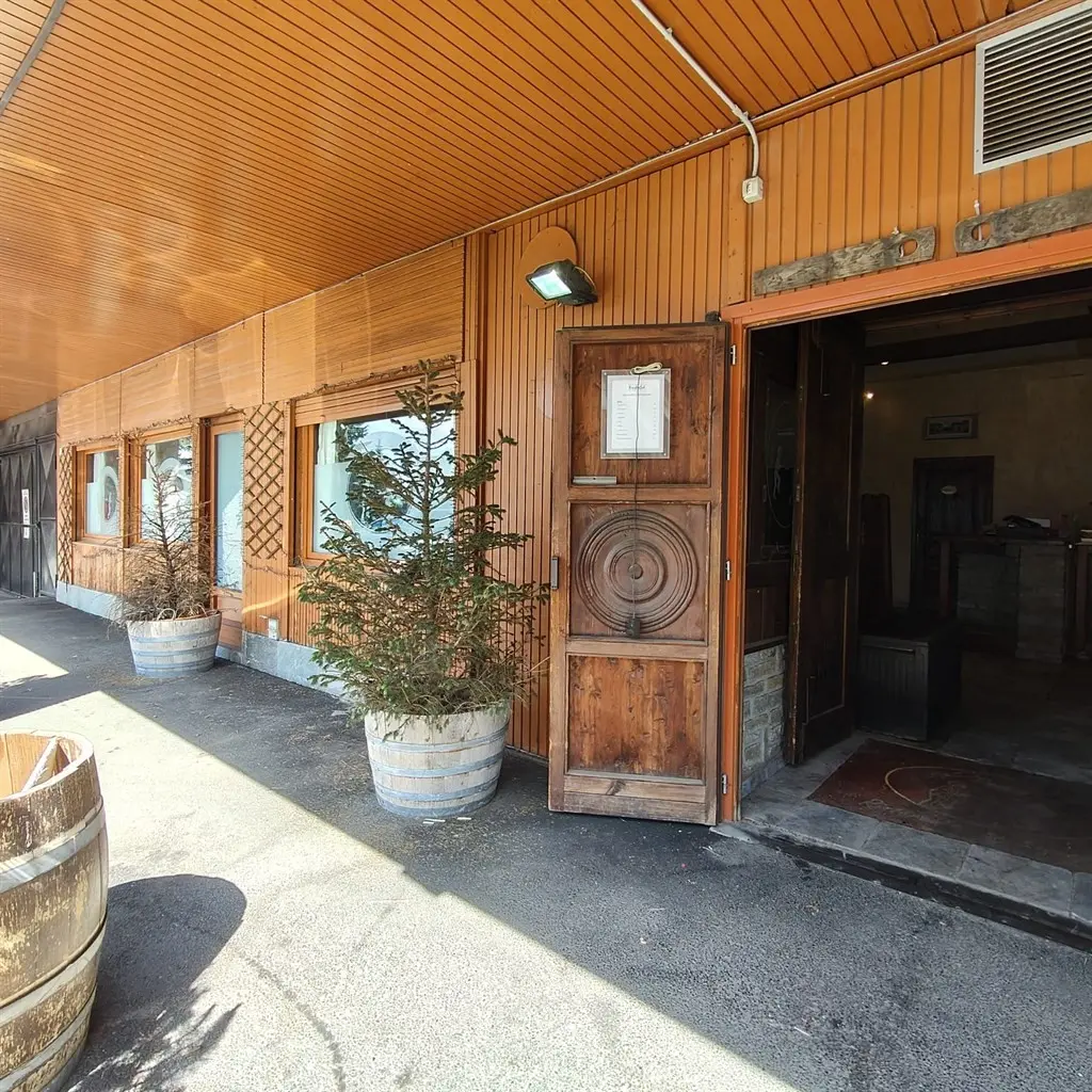 Immagine per Negozio in vendita a Sestriere via monterotta 6