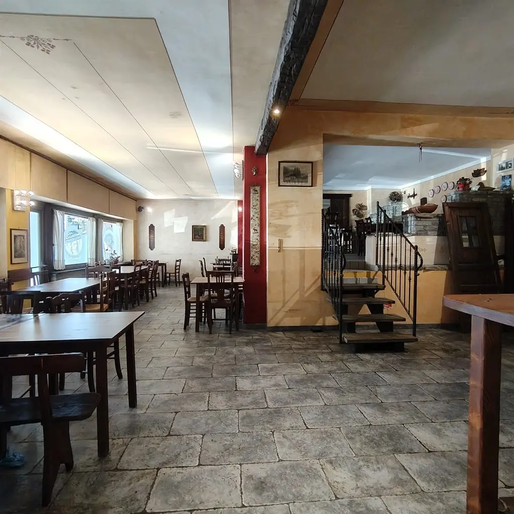 Immagine per Negozio in vendita a Sestriere via monterotta 6