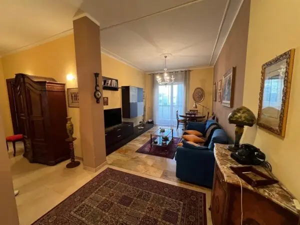 Appartamento via Bene Vagienna, Torino