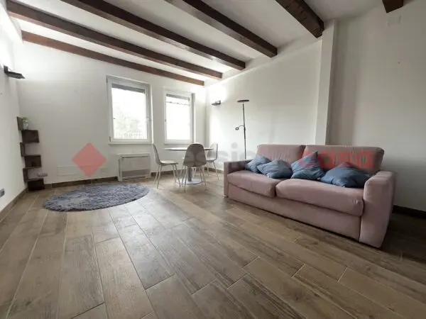Appartamento via Fenilon 95, Verona