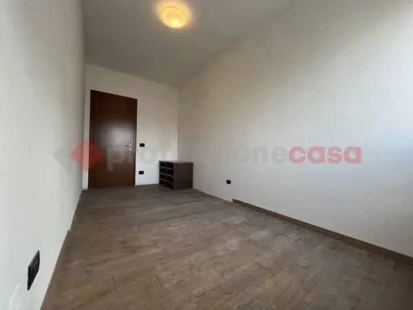 Appartamento via Loira 5b, San Pietro In Cariano