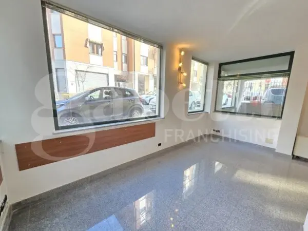 Negozio via Trieste 16 b, Rivoli