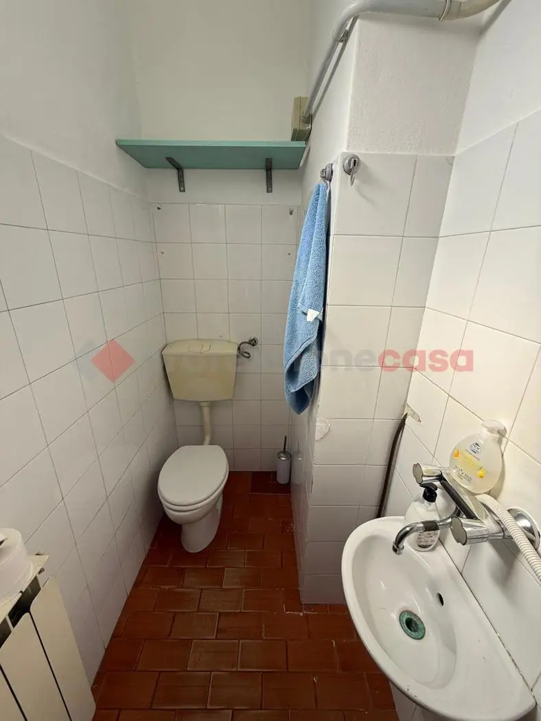 Immagine per Negozio in affitto a Arezzo via Fiorentina