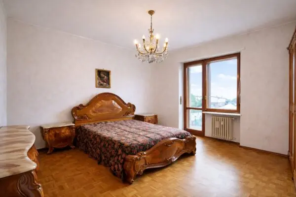 Appartamento via Valdellatorre, Pianezza