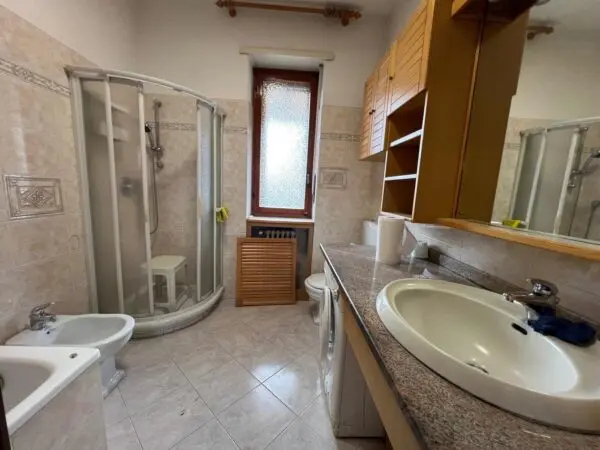 Appartamento via Valdellatorre, Pianezza