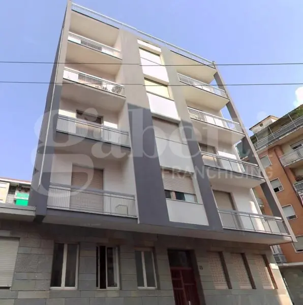 Appartamento via San Giorgio Canavese 33, Torino