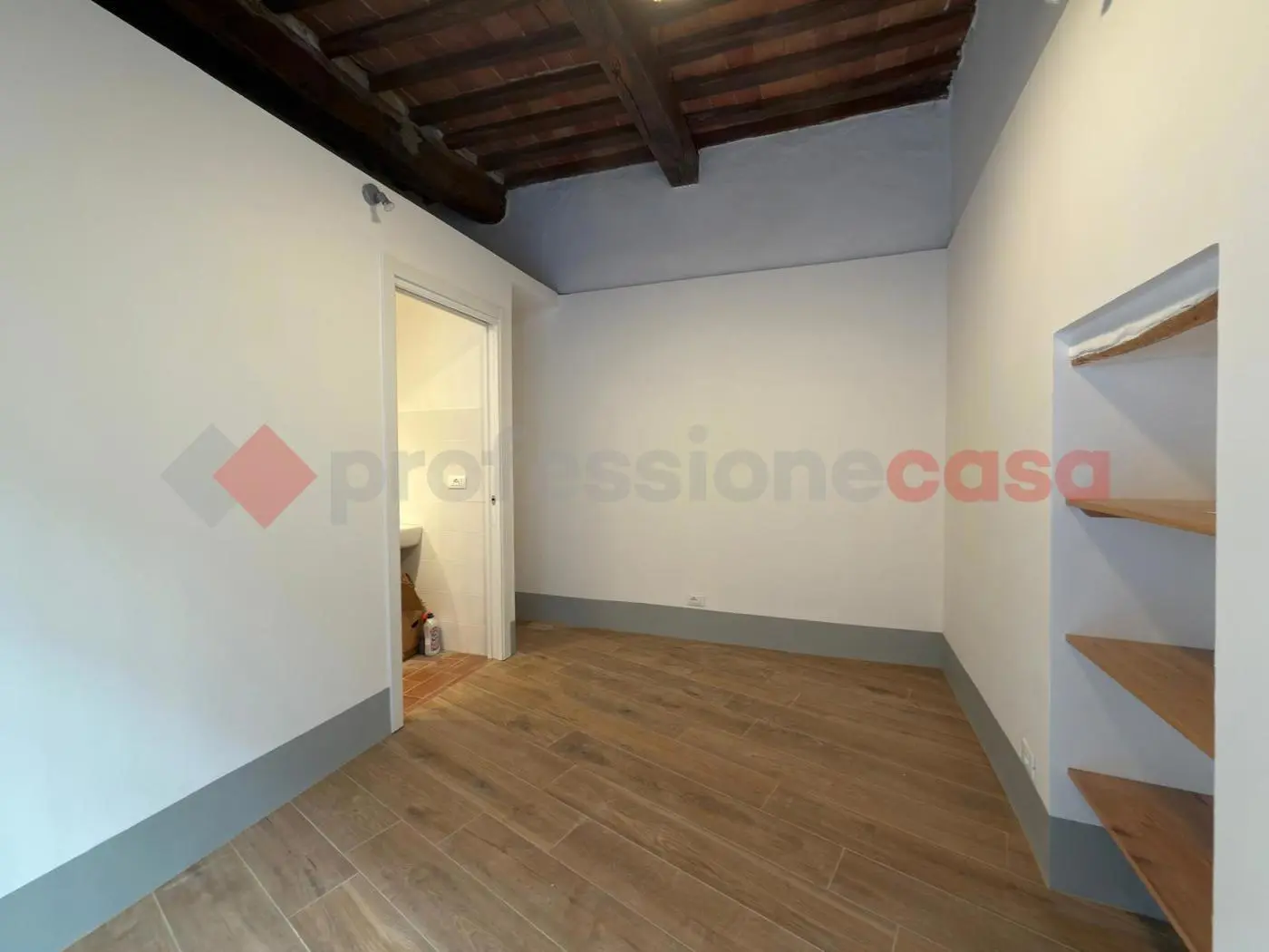 Immagine per Negozio in affitto a Arezzo via Di Tolletta