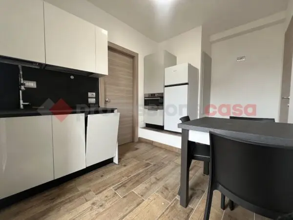 Appartamento via Fenilon 95, Verona