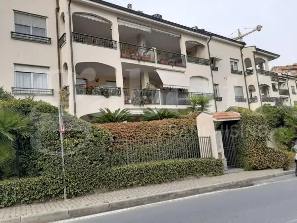 Appartamento strada Solaro 58, Sanremo