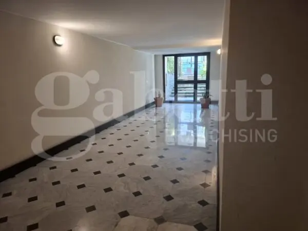 Appartamento strada Solaro 58, Sanremo
