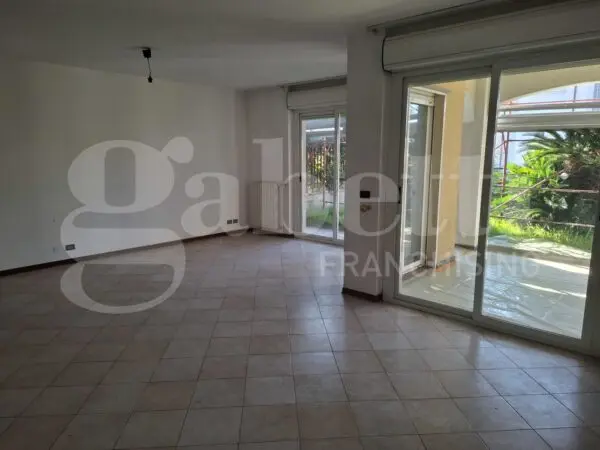 Appartamento strada Solaro 58, Sanremo