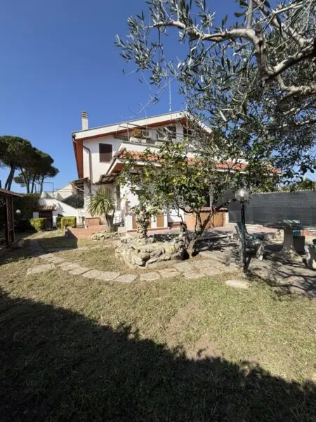 Appartamento via Elio Lucci 26, Cerveteri