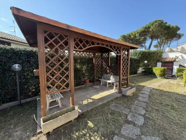 Appartamento via Elio Lucci 26, Cerveteri