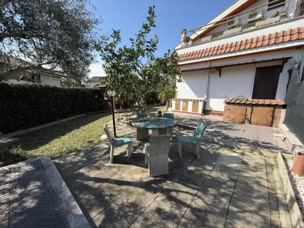 Appartamento via Elio Lucci 26, Cerveteri