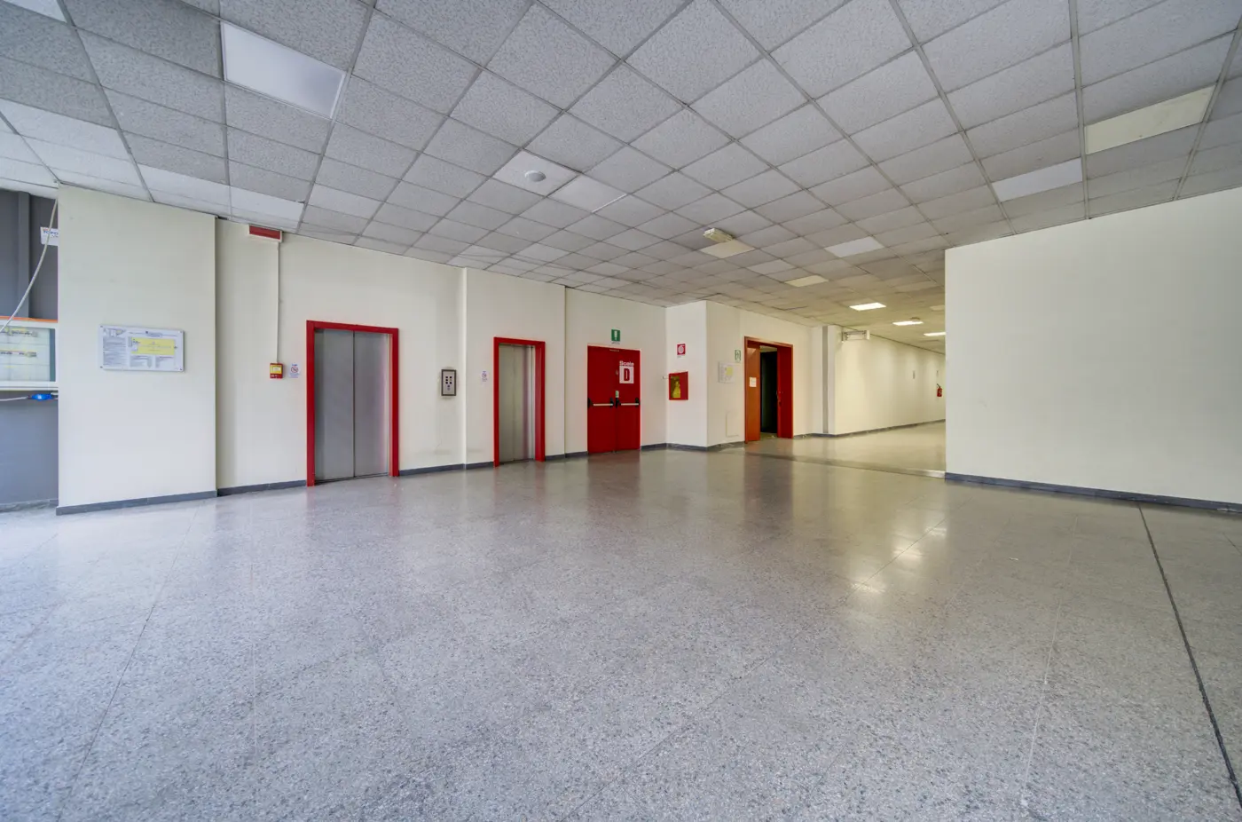 Immagine per Loft - Open Space in vendita a Torino corso Svizzera 185