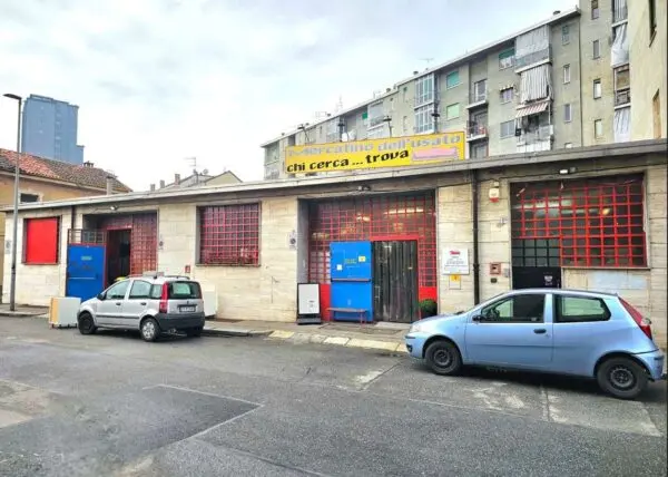 Magazzino via Ciamarella 35, Torino