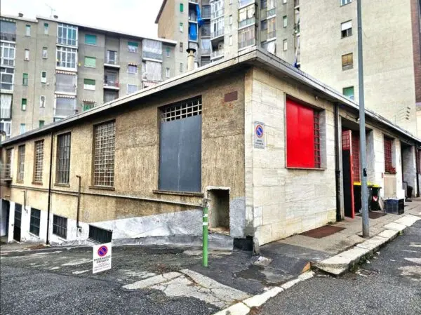 Magazzino via Ciamarella 35, Torino