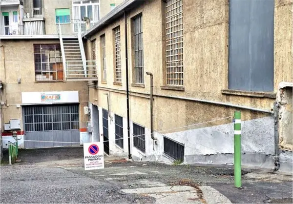 Magazzino via Ciamarella 35, Torino