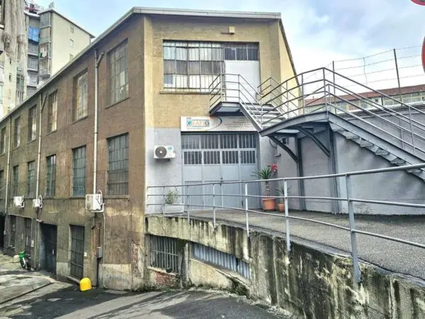 Magazzino via Ciamarella 35, Torino