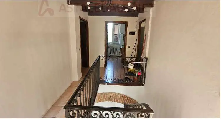 Immagine per Villa Bifamiliare in asta a Follo via Aldo Moro 22