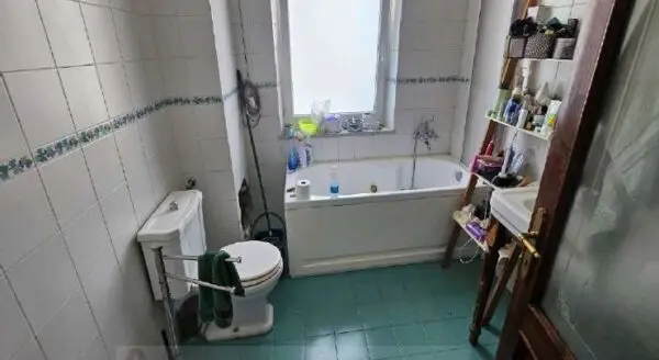 Villa Bifamiliare via Aldo Moro 22, Follo
