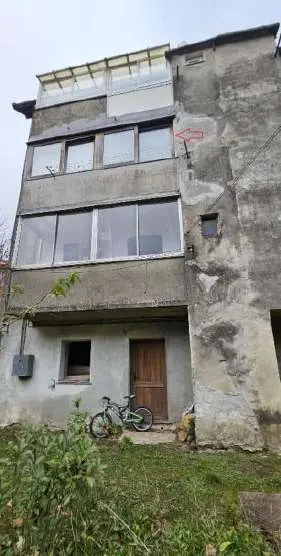 Appartamento via Benedetto Macciò 17, Masone