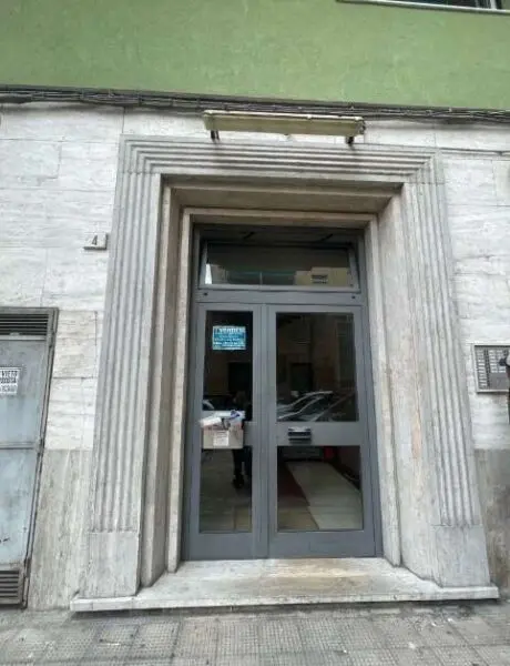 Appartamento via La Spezia 4, Genova