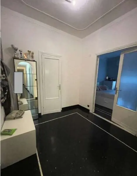Appartamento via La Spezia 4, Genova