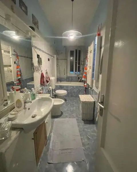 Immagine per Appartamento in asta a Genova via La Spezia 4