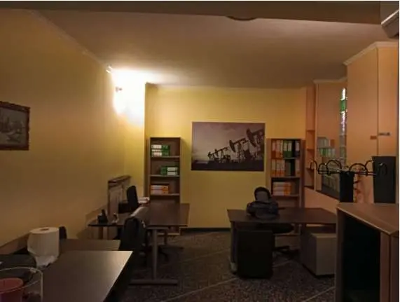 Negozio via Giacinto Macciò 9, Busalla