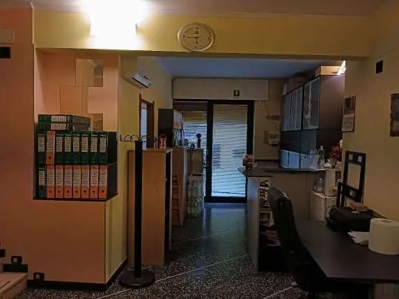 Negozio via Giacinto Macciò 9, Busalla