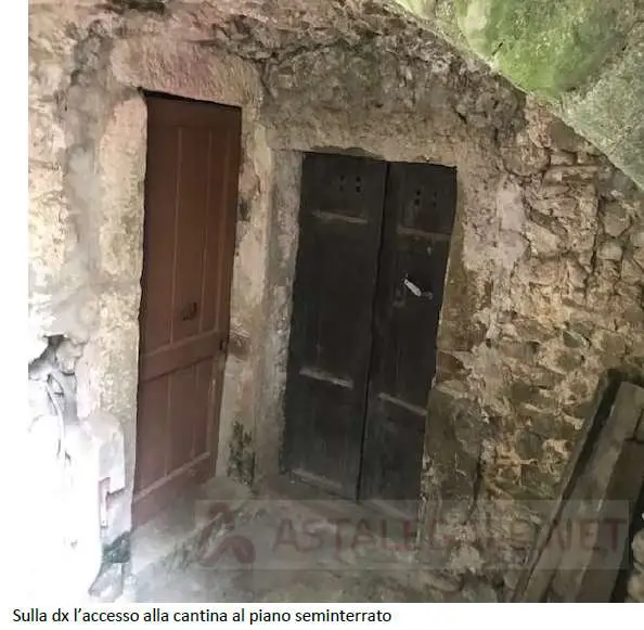 Appartamento 2, Follo
