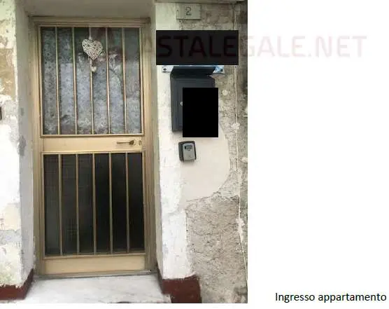 Appartamento 2, Follo