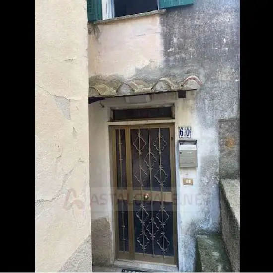 Appartamento via Roma 60, Vezzano Ligure