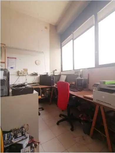 Negozio via Variante Aurelia 31, Sarzana