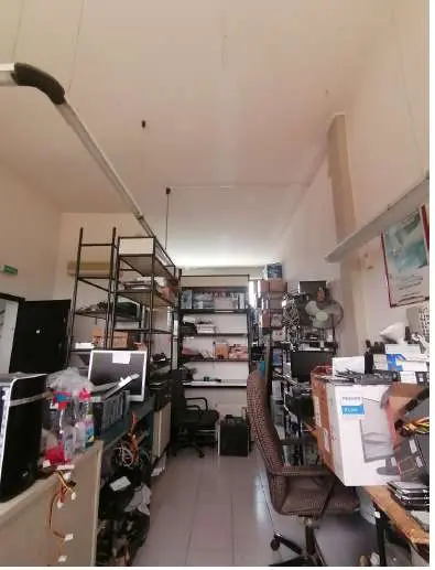Negozio via Variante Aurelia 31, Sarzana