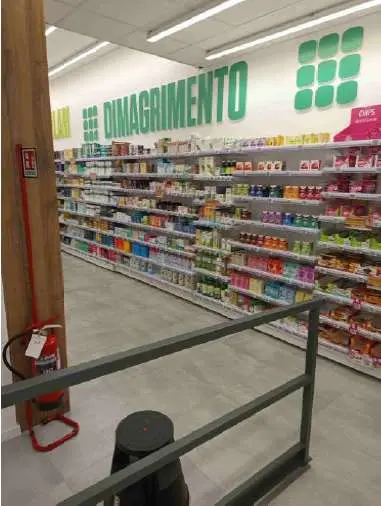 Negozio via Sestri 65, Genova