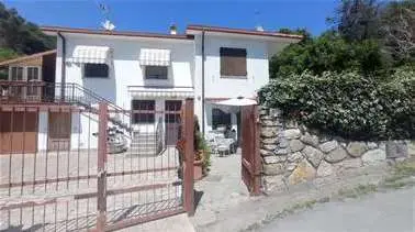 Villetta A Schiera via San Bernardino 15, Andora
