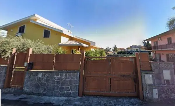 Villa Bifamiliare via Luigi Rizzo 3, Mascalucia