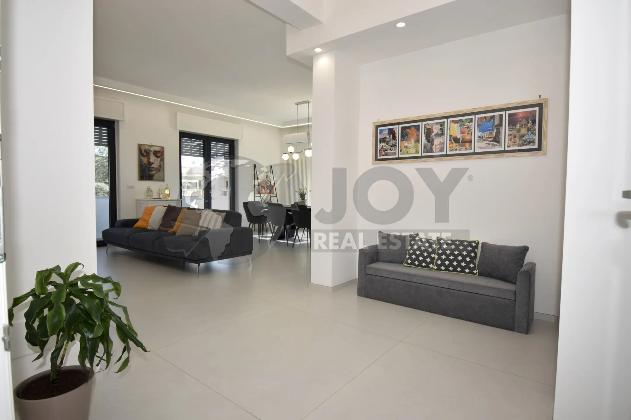 Immagine per Villa trifamiliare in vendita a Monteroni di Lecce via Po 92