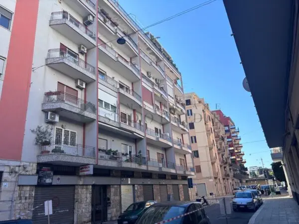 Quadrilocale 14, Bari