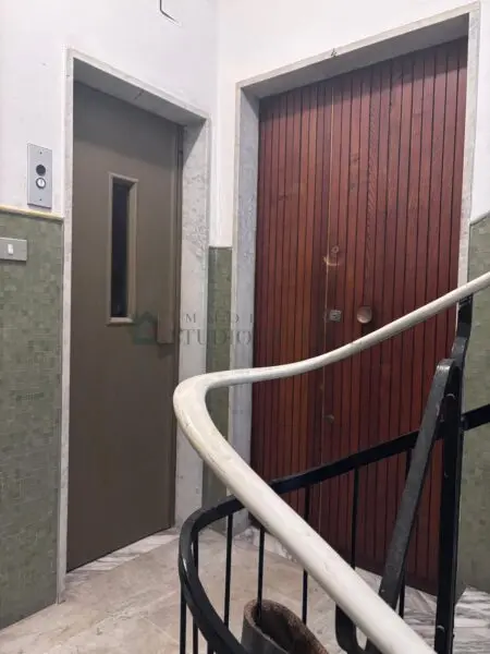 Quadrilocale 14, Bari