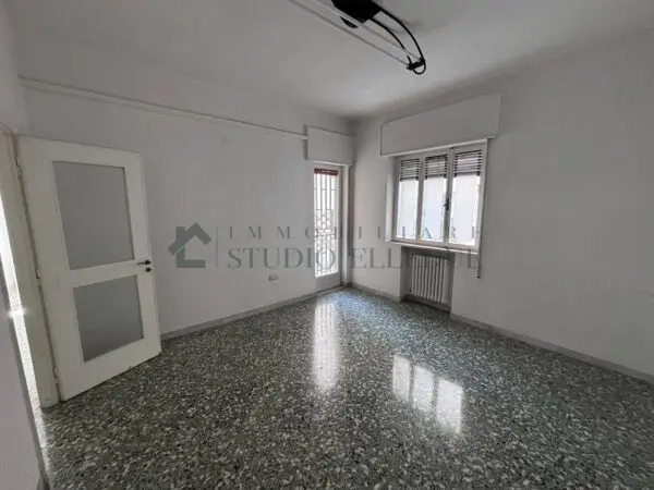Quadrilocale 14, Bari