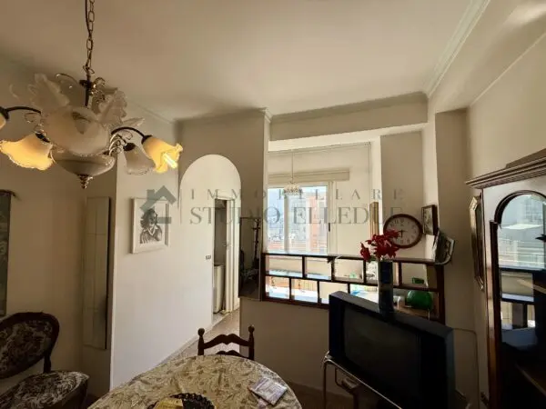 Bilocale via Francesco Crispi 98, Bari