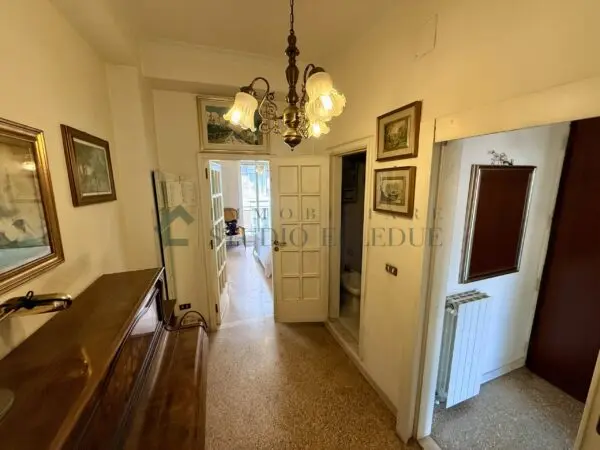 Bilocale via Francesco Crispi 98, Bari