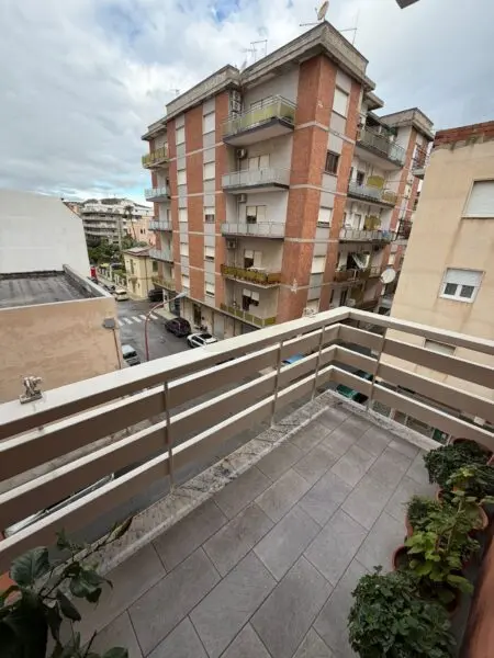Quadrilocale via Monte Nero 9, Bova Marina