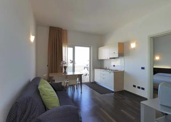Albergo via Dei Ludi 4, Alba Adriatica