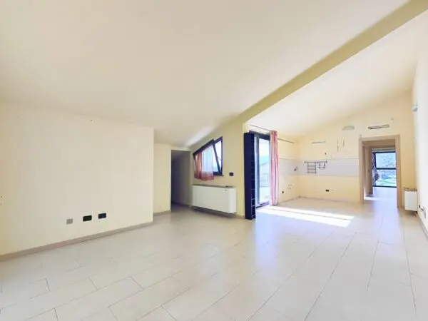 Attico via Pescia Nuova 3, Ponte Buggianese